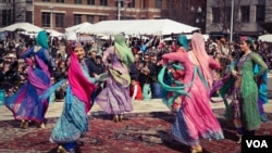 Festival Nowruz tahunan di Taman John Carlyle Square di Virginia, AS. (Foto: Dok)
