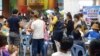 ထိုင်းက နိုင်ငံခြားသားအလုပ်သမားတွေ အလုပ်လုပ်ခွင့်သက်တမ်းတိုးဖို့ သတိပေးနေ
