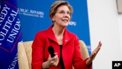 La sénatrice Elizabeth Warren, lors d'une conférence de presse à la faculté de droit de l'Université Américaine de Washington, le 29 novembre 2018.