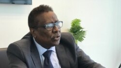 Abdéramane Koullamalah, ministre de la communication porte-parole du gouvernement, à N'Djamena, le 5 novembre 2021. (VOA/André Kodmadjingar).