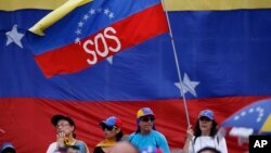 El presidente Donald Trump ha indicado que estudiaba la posibilidad de otorgar el estatus de protección temporal a los venezolanos.