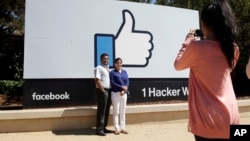 “La misión de Facebook es conectar al mundo y siempre estamos explorando las formas de hacerlo, incluyendo en los Estados Unidos”, comentó la empresa en una declaración a la prensa.
