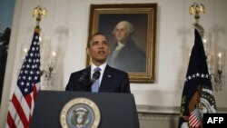 Predsednik Obama daje izjavu o podizanju granice zaduživanja u sobi za diplomatske prijeme Bele kuće, 29. jula 2011.