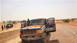 Mɔgɔ minnu tɔgɔ wali boyo ma dɔn, marifatigiw ye marifa ci gendarme dɔ la, min sara Goundam, kilomɛtɛrɛ 85 ni Timbuktu cɛ ye, kunun sufɛ