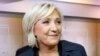 Un meeting de Le Pen perturbé, l'écart se réduit entre candidats à 15 jours du 1er tour de la Présidentielle en France