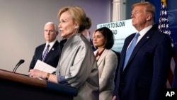 Президент США Дональд Трамп, вице-президент Майк Пенс и члены рабочей группы по борьбе с коронавирусом. Белый дом. 16 марта 2020 г.
