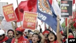 تظاهرات روز جهانی کارگر در شهرهای جهان 