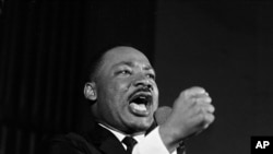 ພາບສະໄລດ໌ ຂອງທ່ານ Martin Luther King, Jr.