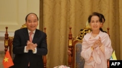 Cố vấn Nhà nước Myanmar Aung San Suu Kyi tiếp Thủ tướng Việt Nam Nguyễn Xuân Phúc, 17/12/2019.