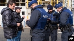 Policija na granici Francuske i Belgije
