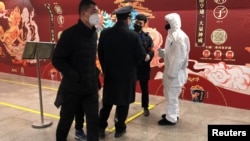Stanica metroa u Pekingu, 26. januar 2020. Foto: REUTERS/Carlos Garcia Rawlins