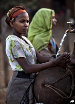 “女孩振作”活动意在帮助向这位埃塞俄比亚女孩这样的人