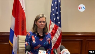 En nombre de la administración, la subsecretaria adjunta de la Oficina de Asuntos del Hemisferio Occidental del Dep. de Estado de EEUU, Emily Mendrala, instó a los “socios afines en la región y de todo el mundo que apoyan los valores democráticos a unirse en estos esfuerzos".