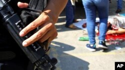 Según cifras del Secretariado Ejecutivo del Sistema Nacional de Seguridad Pública de México, cerca de 3.7 crímenes se cometen por hora en el país latinoamericano.