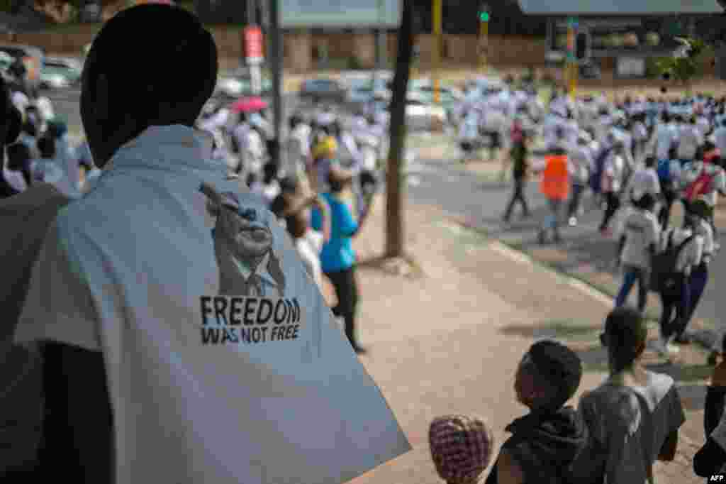 Congress of South Africa Students (COSAS) students demonstrate in support of the Fees Must Fall movement in Sandton. Student protests spread this week with police firing rubber bullets at demonstrators on campuses in Johannesburg and Grahamstown as unrest over tuition fees roils universities across the country.