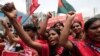 Polisi Bangladesh Bubarkan Pemogokan Buruh Garmen