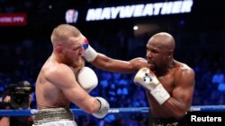 Boxing - Floyd Mayweather Jr. vs Conor McGregor