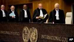 قضات محکمۀ بین المللی عدالت با اکثریت آرا پاکستان را به پرهیز از اعدام شهروند هندی ترغیب کردند