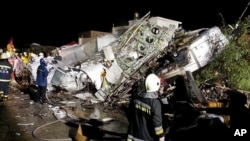 En el avión iban 54 pasajeros y cuatro tripulantes a bordo. 47 murieron, mientras que 11 resultaron heridos y fueron llevados al hospital.