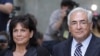 Công tố viên Mỹ trả hộ chiếu cho ông Strauss-Kahn