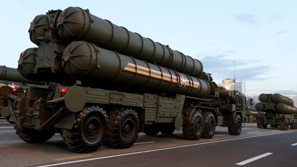 Russia Sends Division Of Surface To Air Missiles To Crimea 9891