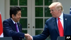 Rais Donald Trump na Waziri Mkuu wa Japan, Shinzo Abe huko White House