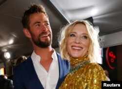 Actors Chris Helmsworth and Cate Blanchett at the world premiere of “Thor: Ragnarok,” Los Angeles, California, Oct. 10, 2017.