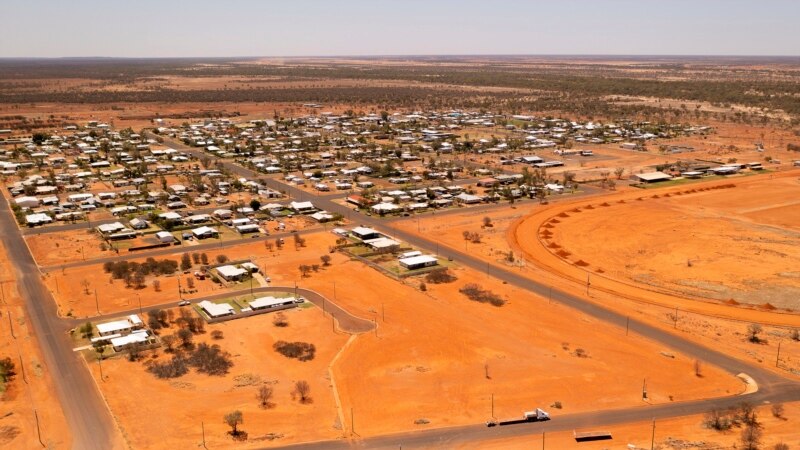 Australian Town Has Unusual Plan to Get People to Move There