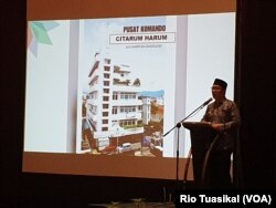 Ridwan Kamil yang juga gubernur Jawa Barat mengusulkan pembentukan wilayah administrasi khusus DAS Citarum sehingga pemerintah provinsi bisa mengambil keputusan eksekutif. (Foto: VOA/Rio Tuasikal)