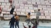 Trente-huit policiers blessés dans des heurts lors d'un "clasico" à Tunis