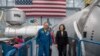 蔡英文参访NASA约翰逊航天中心听宇航员芬克解说 (图片来源：台湾总统府)