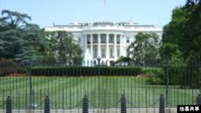 Sidewalk Near White House Closed Permanently