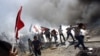 Taksim'de Polis Müdahalesi Şiddete Yolaçtı