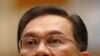 Quốc hội Malaysia đình chỉ hoạt động lãnh tụ đối lập Anwar Ibrahim