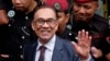 Politisi Malaysia Anwar Ibrahim Dirawat di Rumah Sakit