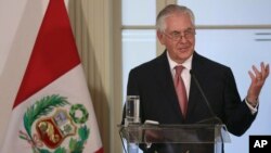 El secretario de Estado, Rex Tillerson, en su visita a Perú