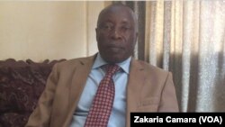 Maître Yomba Kourouma, avocat Toumba, le 20 mars 2017. (VOA/Zakaria Camara)