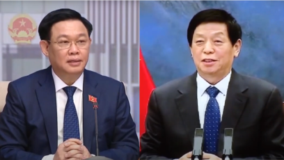 Chủ tịch Quốc hội Việt Nam Vương Đình Huệ và Ủy viên trưởng Ủy ban Thường vụ Đại hội đại biểu nhân dân toàn quốc Trung Quốc Lật Chiến Thư hội đàm trực tuyến hôm 17/6/2021.Photo VNews