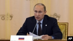 Tổng thống Nga Vladimir Putin nói có mọi lý do để tin là các chiến binh của phe nổi dậy đã dùng vũ khí hóa học ở Syria để tìm cách có được một sự đáp trả từ bên ngoài.