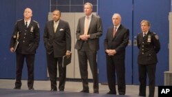 New York Mayor Bill de Blasio (center) at the new New York City Police Academy on Thursday, Dec. 4, 2014