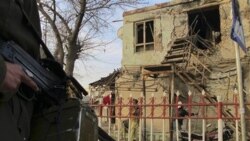 کشته شدن یک پلیس افغان در بمب گذاری انتحاری
