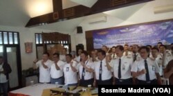 Sekretariat Bersama PT Garuda Indonesia saat menggelar konferensi pers di Jakarta soal dukungan ke manajemen pilihan pemerintah di Jakarta pada Kamis, 12 Desember 2019. (Foto: Sasmito Madrim/VOA)