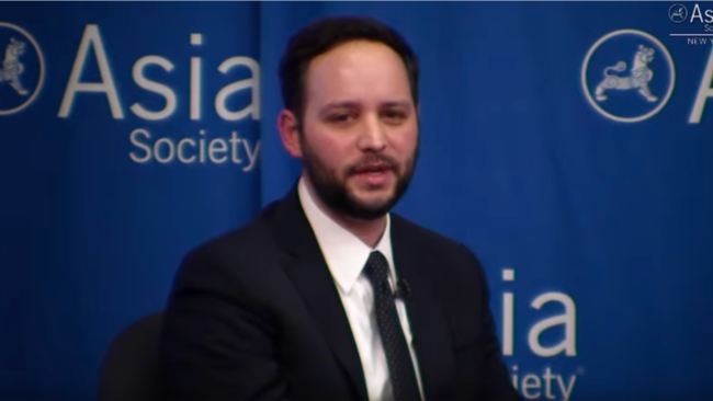 欧亚集团全球市场研究与战略主任尼古拉斯·康森瑞（Nicholas Consonery）