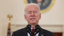 Presidenti Joe Biden mban fjalim në Shtëpinë e Bardhë në përkujtim të viktimave të COVID-19