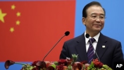 Chinese Premier Wen Jiabao speaks during an EU-China summit in Brussels on Sept. 20, 2012. 