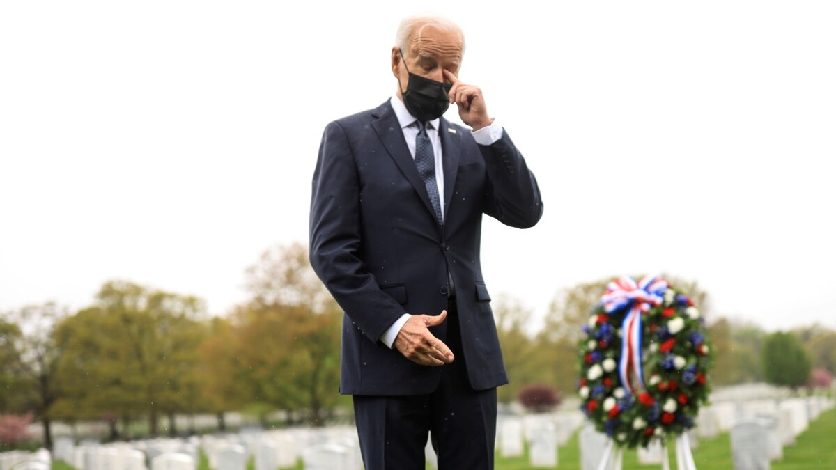 Biden Akan Beri Penghormatan pada 13 Tentara AS yang Tewas di Kabul - Vimarsana News