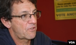 Mark Heywood, director of the Section 27 social justice movement, wants the South African government to implement better strategies to prevent new HIV infections. (D. Taylor/VOA)