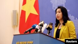 资料照：越南外交部发言人黎氏秋恒2019年7月25日在河内举行的例行记者会上。