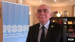 Azərbaycan Milli Strateji Düşüncə Mərkəzinin rəhbəri
İsa Qəmbər