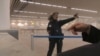 La police belge diffuse une vidéo du troisième suspect des attaques à l'aéroport